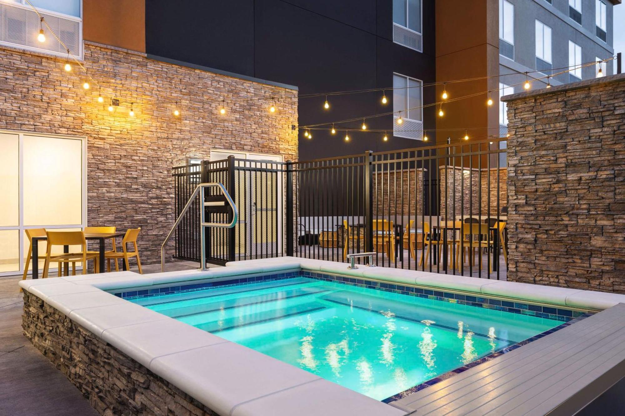 Home2 Suites Livingston Yellowstone Ngoại thất bức ảnh